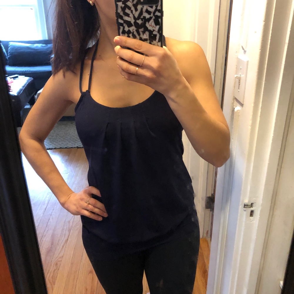 Lululemon Tank 💙 - Picture 2 of 8
